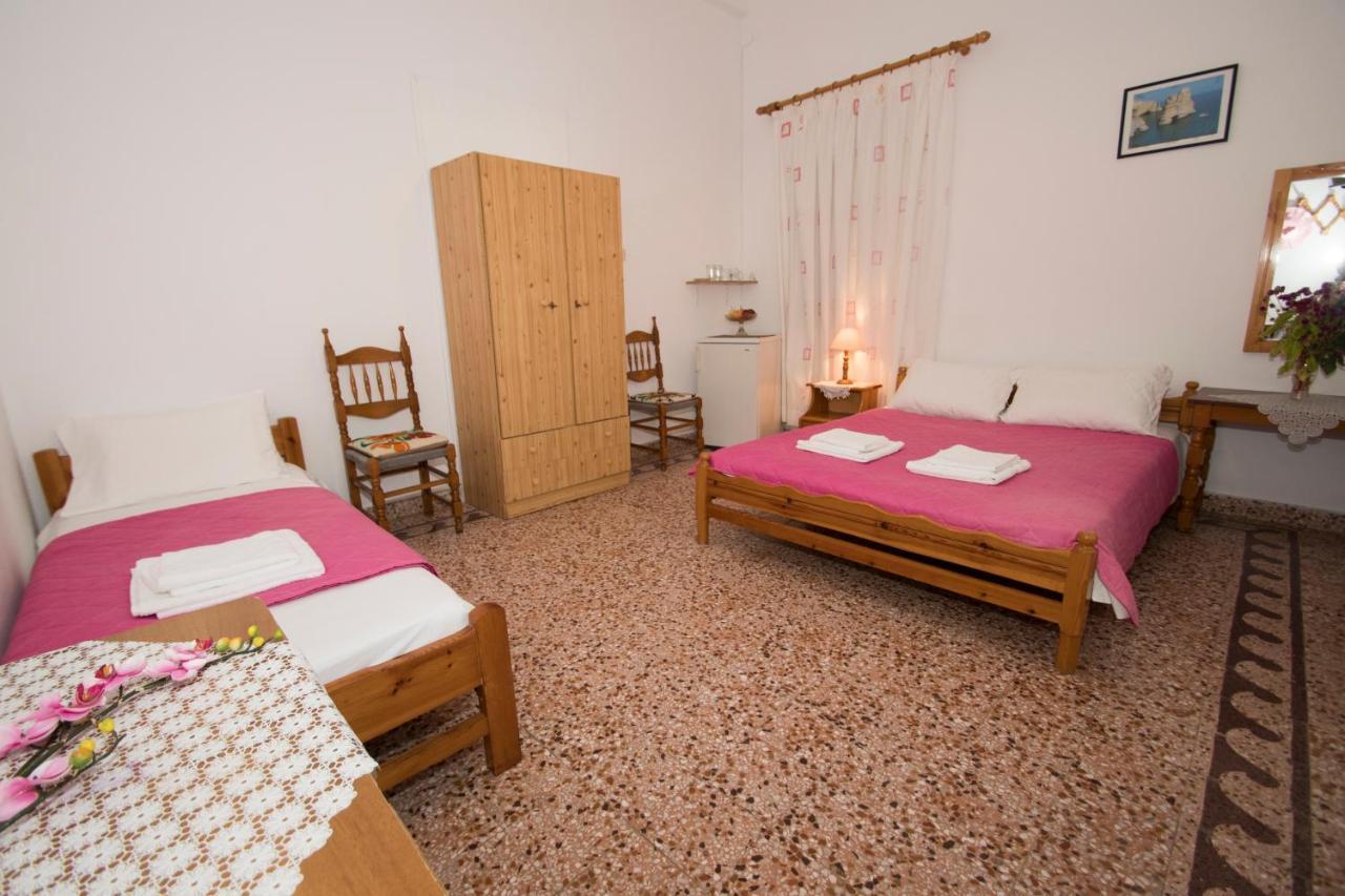 Damianos Rooms Adamantas  Exterior photo