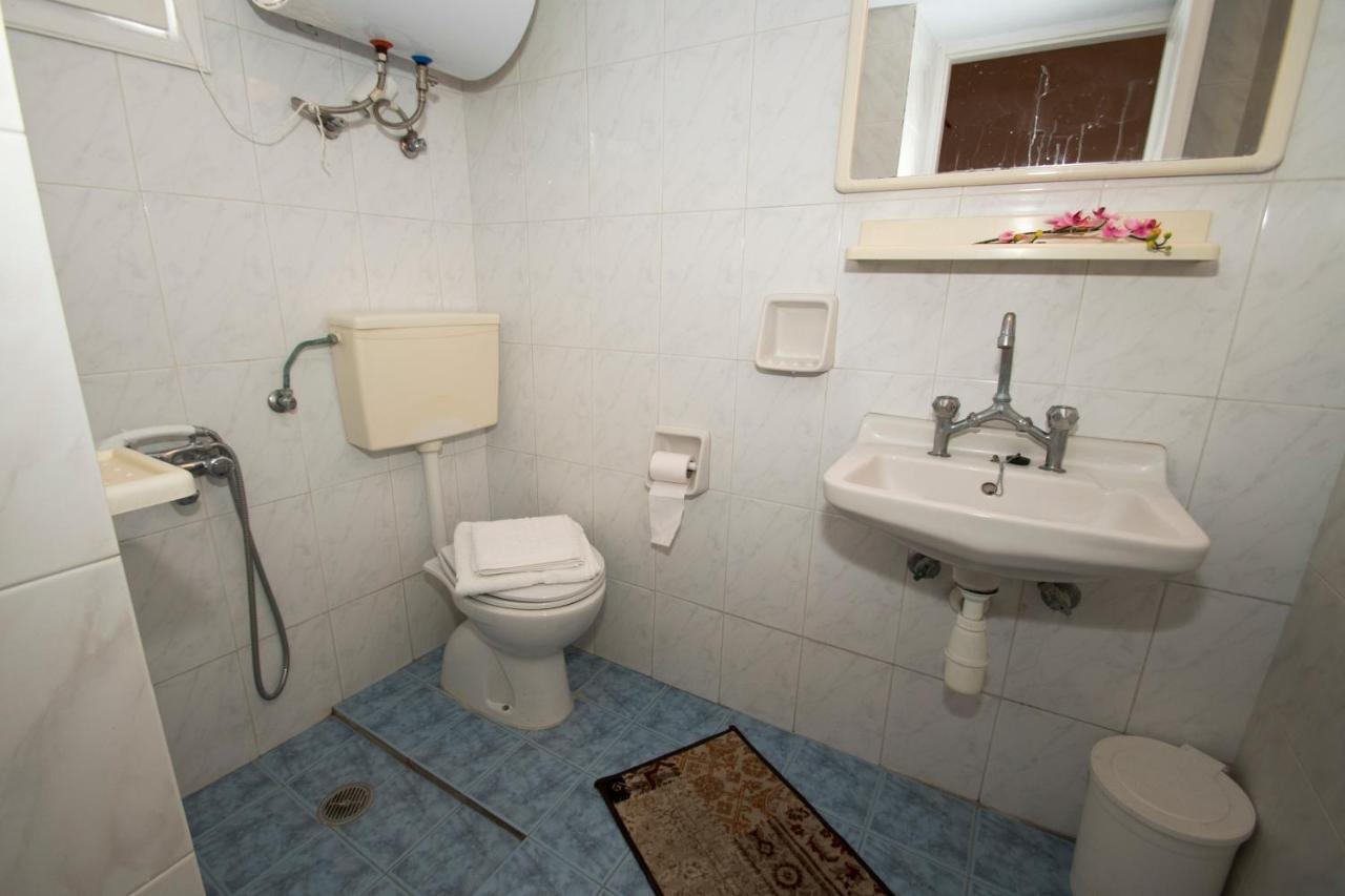 Damianos Rooms Adamantas  Exterior photo