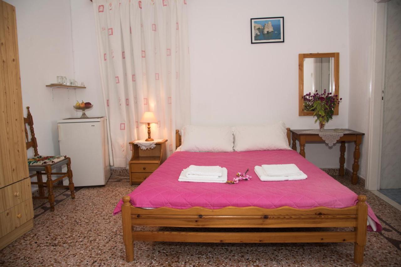 Damianos Rooms Adamantas  Exterior photo