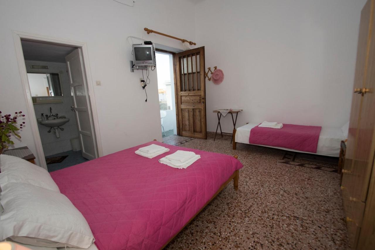 Damianos Rooms Adamantas  Exterior photo