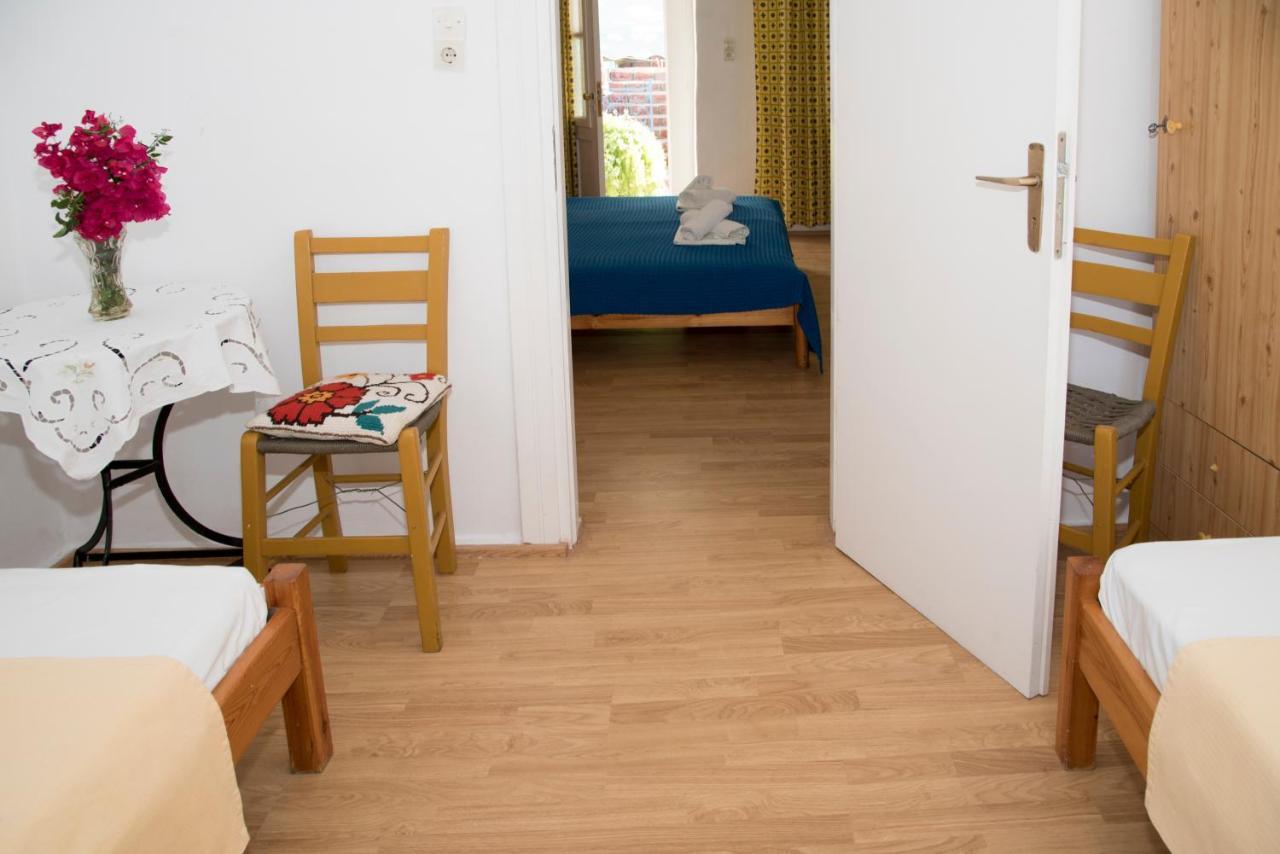 Damianos Rooms Adamantas  Exterior photo