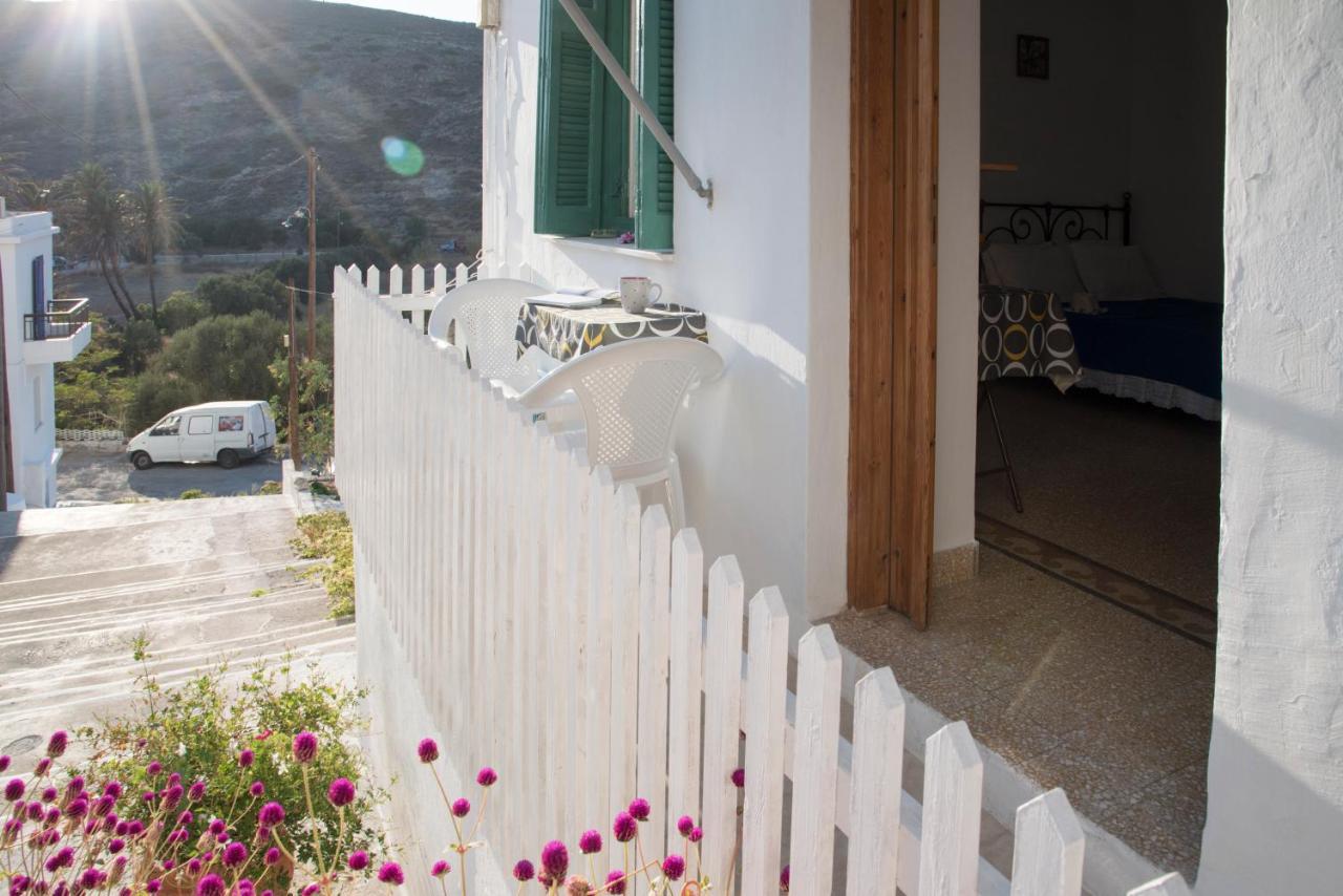 Damianos Rooms Adamantas  Exterior photo